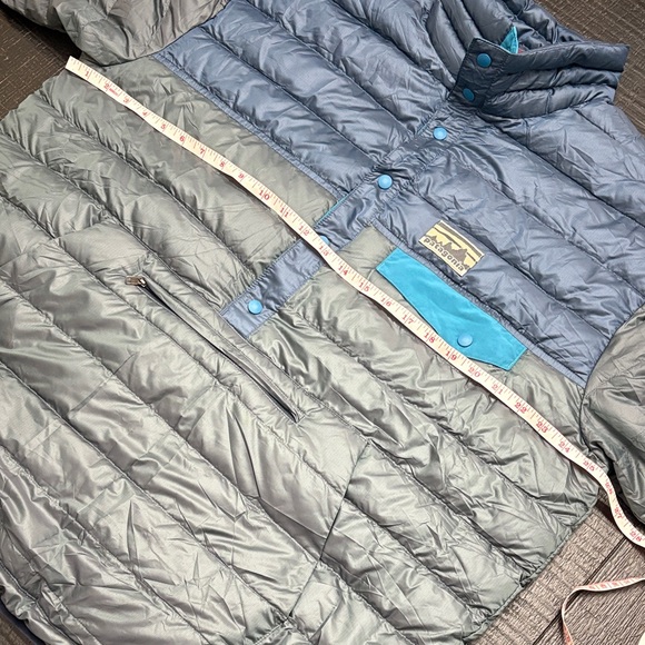 Patagonia Gray and Blue Puffer Jacket - Picture 8 of 10